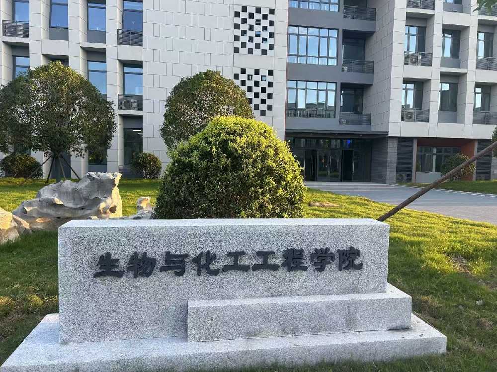 民权县扬州职业大学体育场高杆灯项目